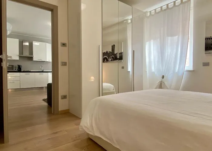 One-Bedroom Separate Building Apartment