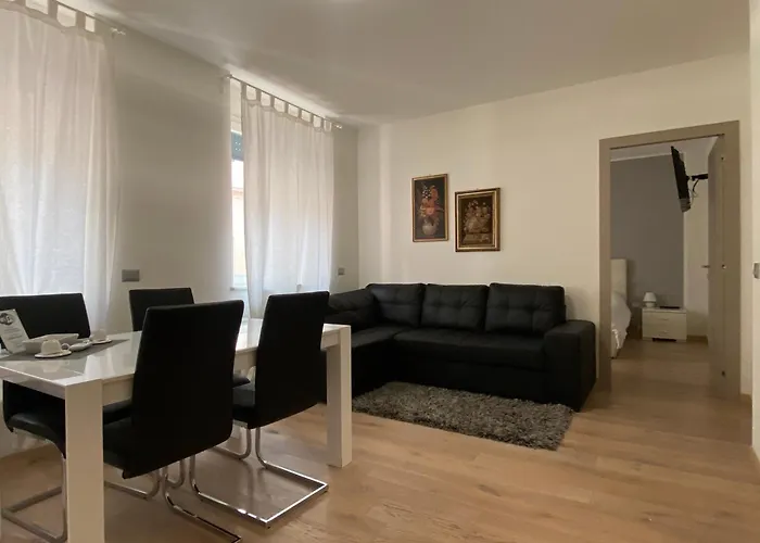 One-Bedroom Separate Building Apartment